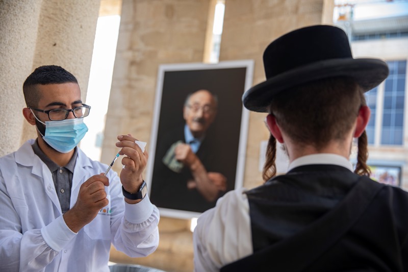 אוליביה פיטוסי, פלאש 90