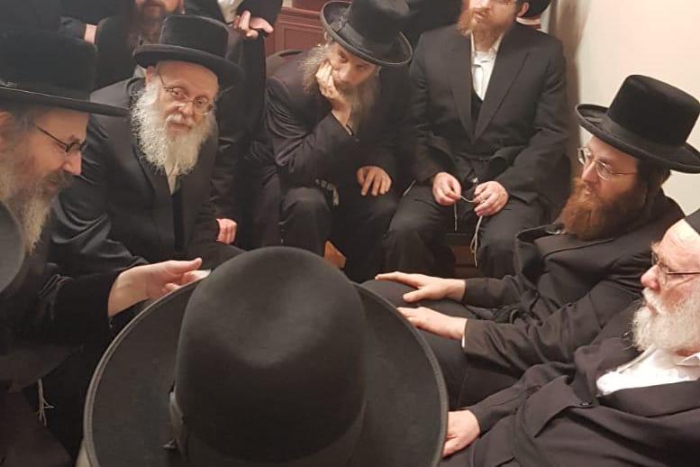 באדיבות המצלם