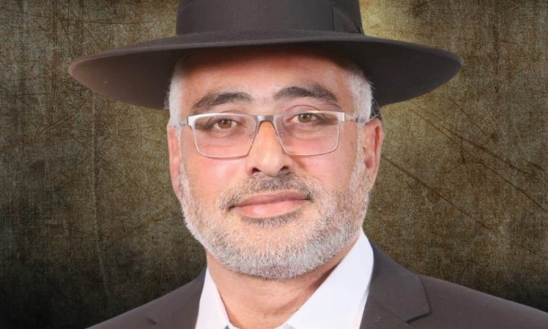 איש החסד גידל במסירות את ילדיו וכעת הותיר אותם לאנחות