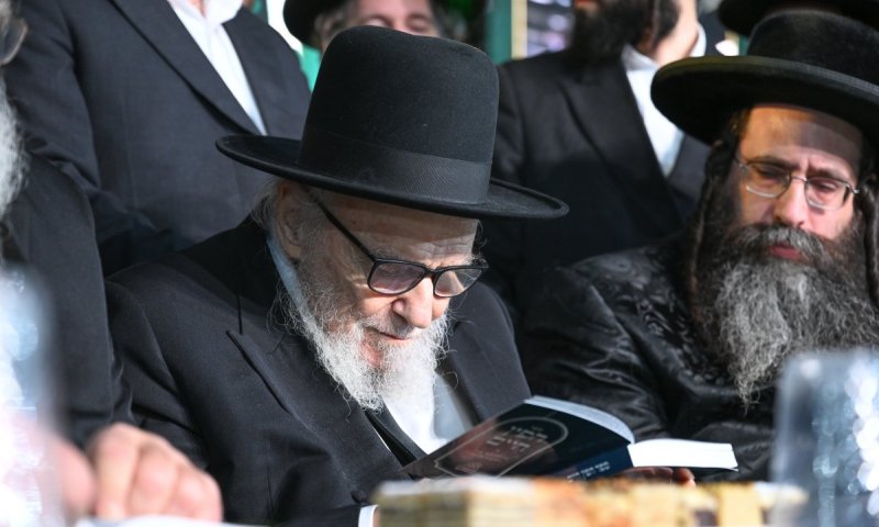 המנהיג בירך את רכניץ: “שיזכה לרוות נחת ולתמוך בעולם התורה מתוך ברכה והצלחה”